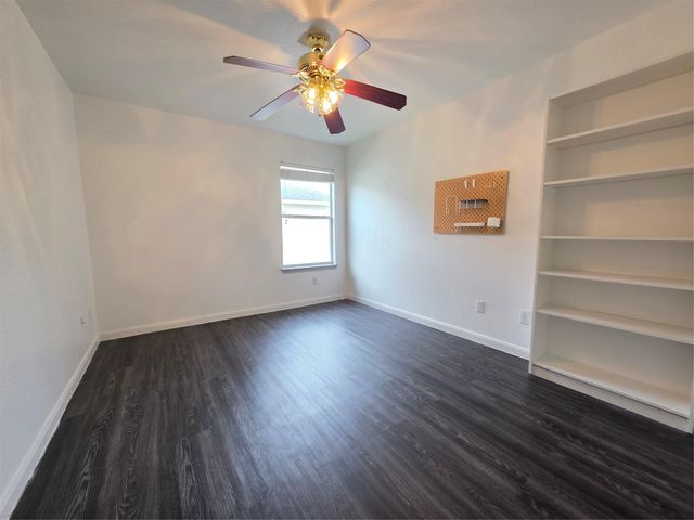 148 Black Cap RUN, Buda, TX 78610