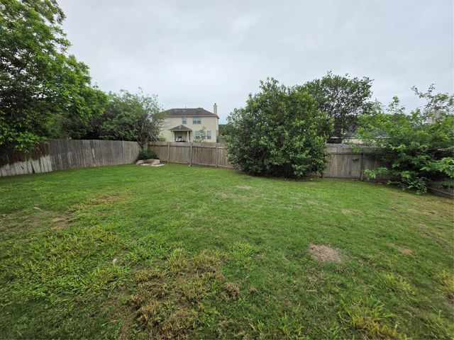 148 Black Cap RUN, Buda, TX 78610