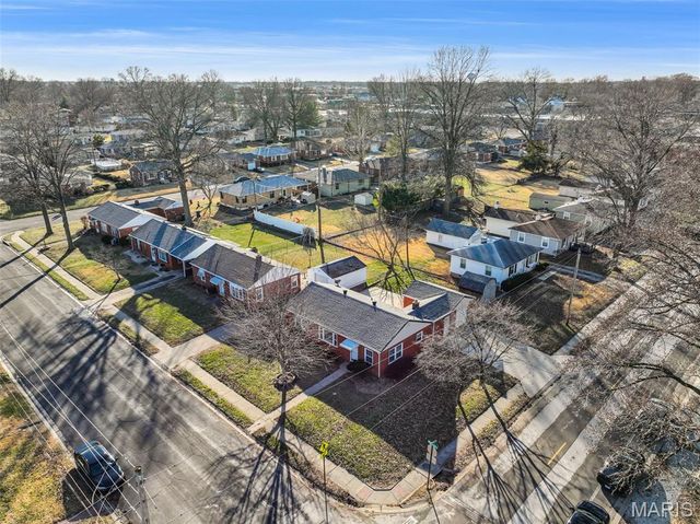 1403 Madison Avenue, Edwardsville, IL 62025