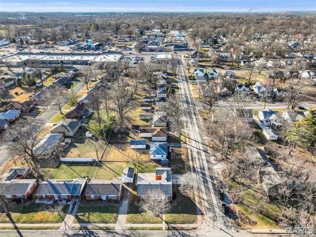 1403 Madison Avenue, Edwardsville, IL 62025