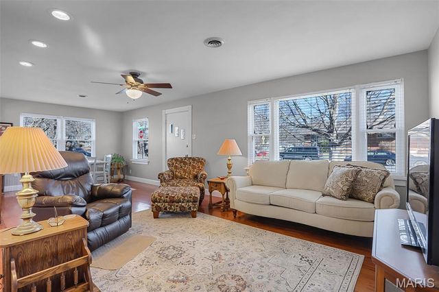 1403 Madison Avenue, Edwardsville, IL 62025