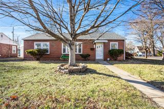 1403 Madison Avenue, Edwardsville, IL 62025