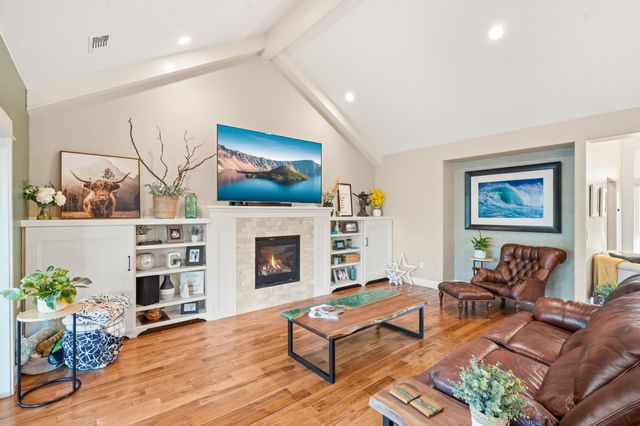 3767 Sunleaf Avenue, Medford, OR 97504