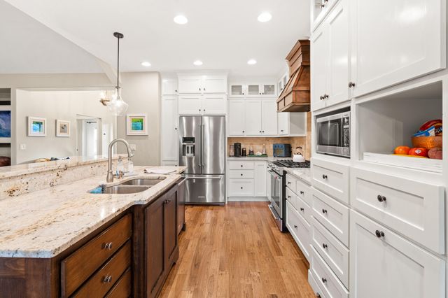 3767 Sunleaf Avenue, Medford, OR 97504