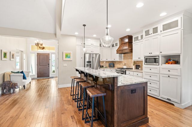 3767 Sunleaf Avenue, Medford, OR 97504