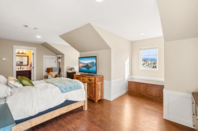 3767 Sunleaf Avenue, Medford, OR 97504