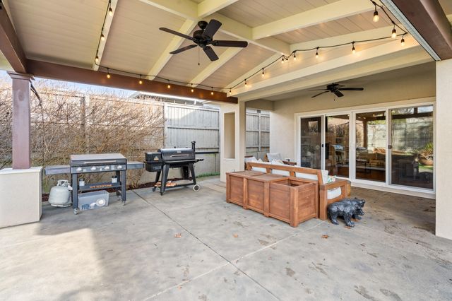 3767 Sunleaf Avenue, Medford, OR 97504