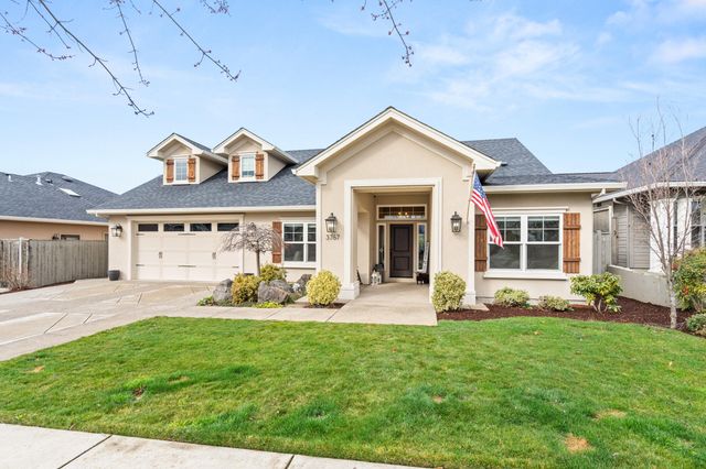 3767 Sunleaf Avenue, Medford, OR 97504