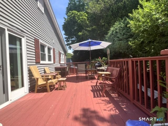 122 Black Point Road, East Lyme, CT 06357