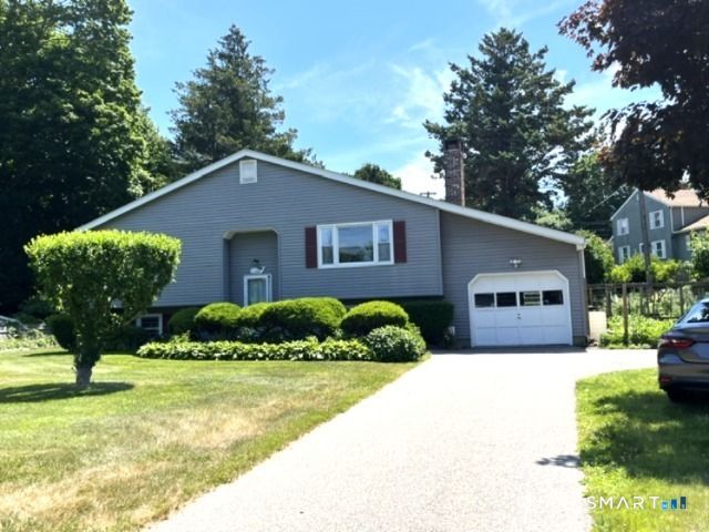122 Black Point Road, East Lyme, CT 06357