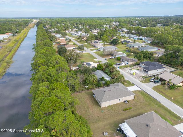 874 Cornelia Avenue SE, Palm Bay, FL 32909