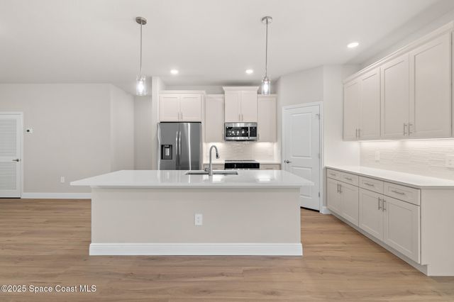 874 Cornelia Avenue SE, Palm Bay, FL 32909