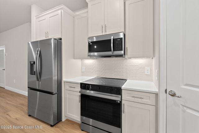 874 Cornelia Avenue SE, Palm Bay, FL 32909