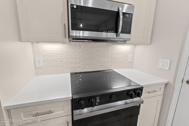 874 Cornelia Avenue SE, Palm Bay, FL 32909