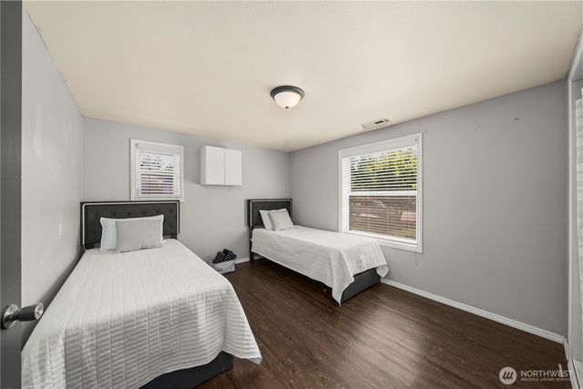 7115 Flora Street SW, Lakewood, WA 98499