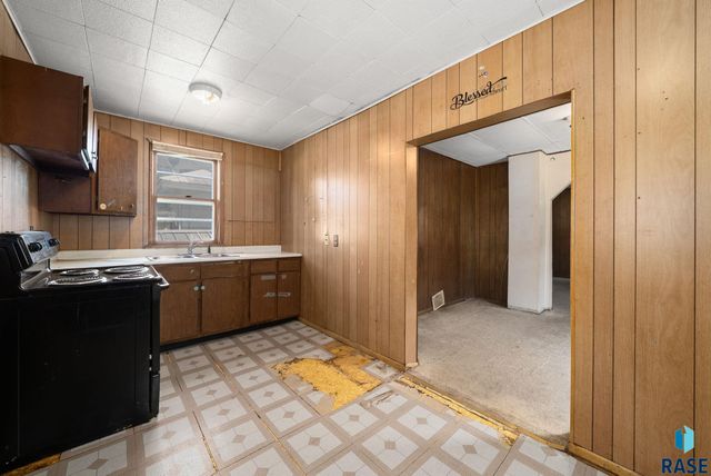 1407 N Main Ave Avenue, Sioux Falls, SD 57104