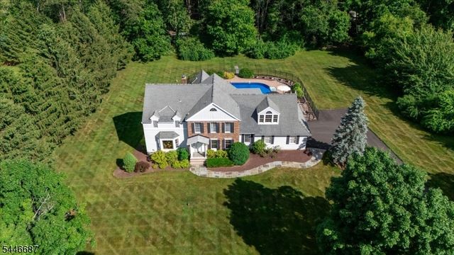 5 Cambridge Rd, Andover Twp., NJ 07848