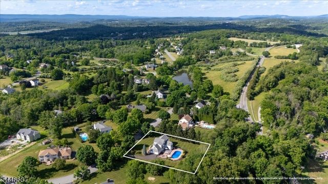 5 Cambridge Rd, Andover Twp., NJ 07848