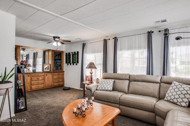 16682 N Ave Del Lasso, Tucson, AZ 85739
