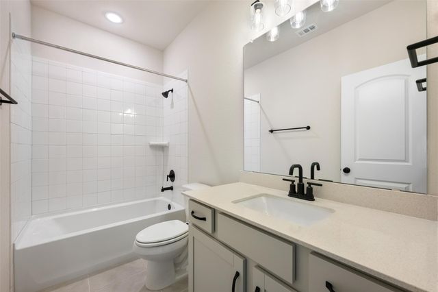 213 Clover BND, Liberty Hill, TX 78642