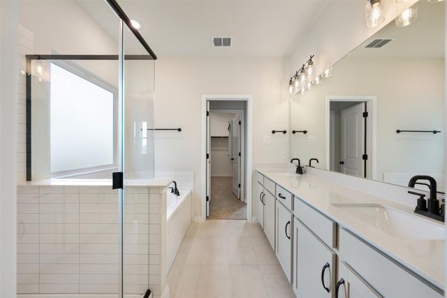 213 Clover BND, Liberty Hill, TX 78642