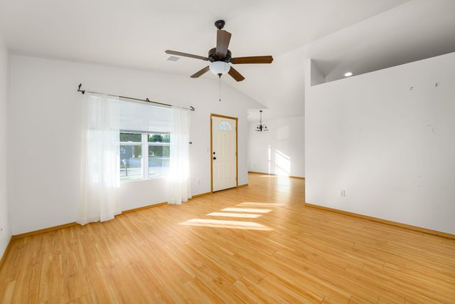 1258 N Green St, Wichita, KS 67214