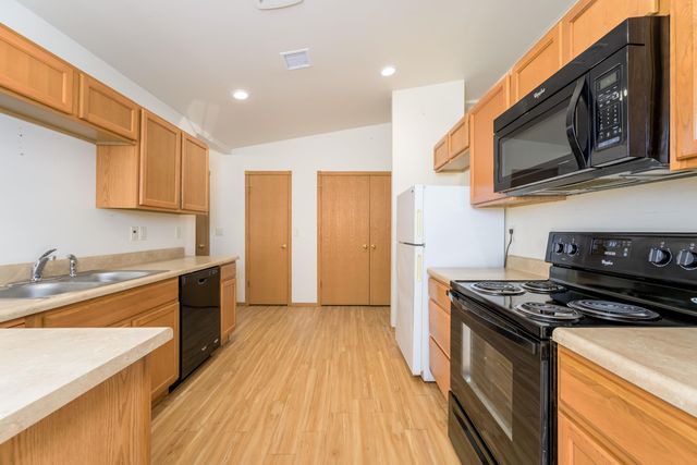 1258 N Green St, Wichita, KS 67214