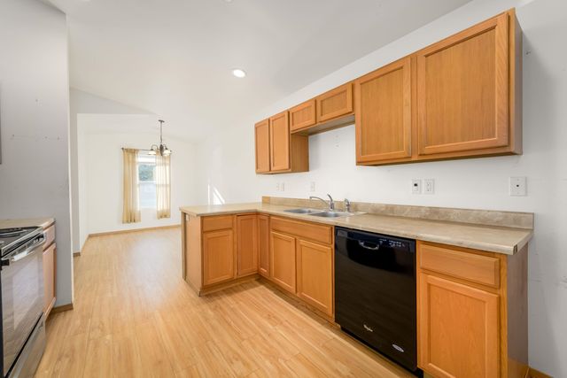 1258 N Green St, Wichita, KS 67214