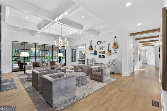 4488 Doral Circle SE, Marietta, GA 30067