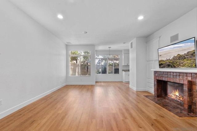 11249 caminito rodar, San Diego, CA 92126