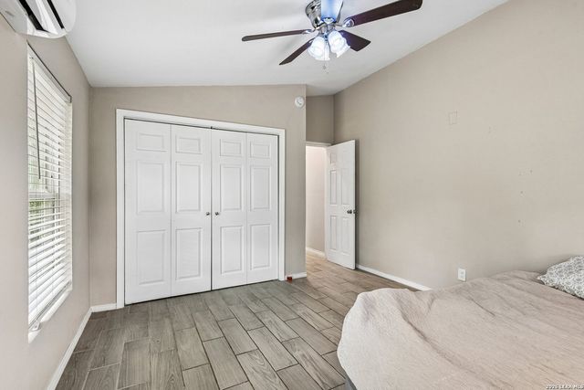 31320 SUNLIGHT DR, Bulverde, TX 78163