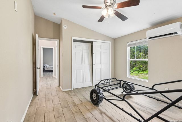 31320 SUNLIGHT DR, Bulverde, TX 78163