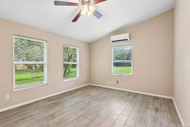 31320 SUNLIGHT DR, Bulverde, TX 78163