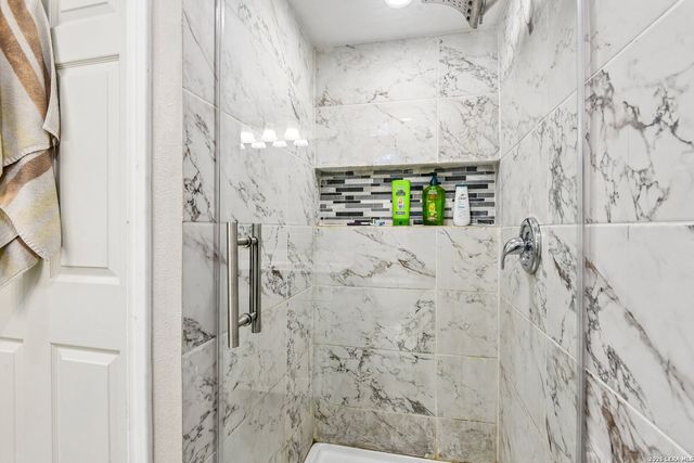 31320 SUNLIGHT DR, Bulverde, TX 78163