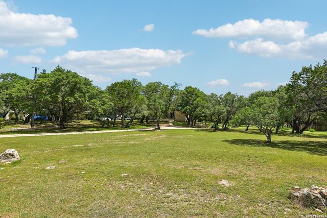 31320 SUNLIGHT DR, Bulverde, TX 78163