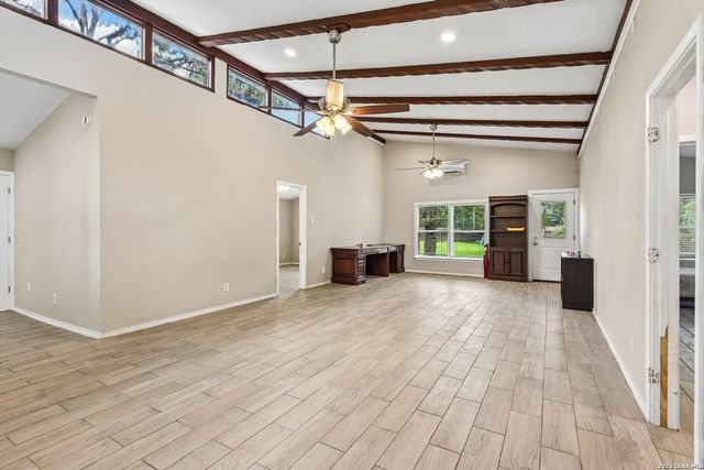31320 SUNLIGHT DR, Bulverde, TX 78163