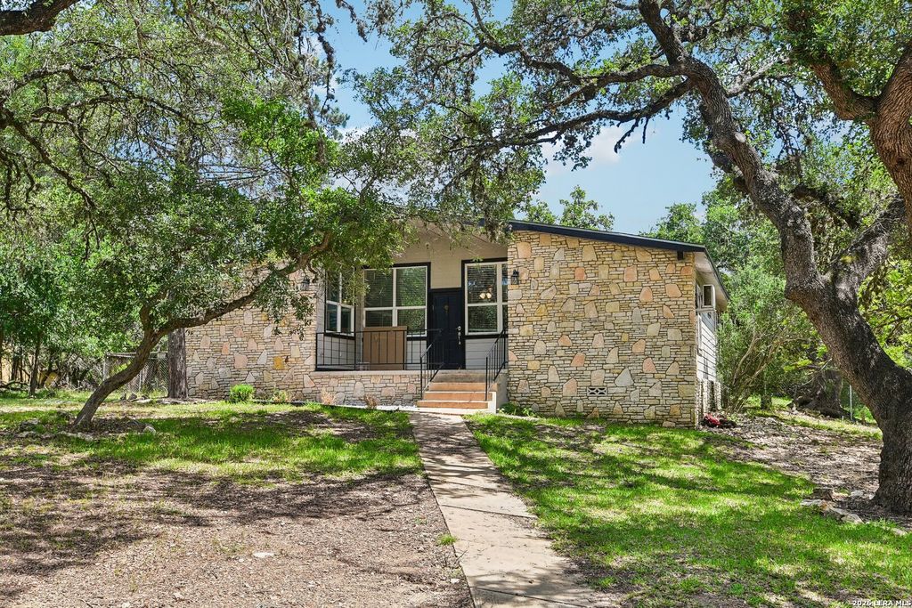 31320 SUNLIGHT DR, Bulverde, TX 78163