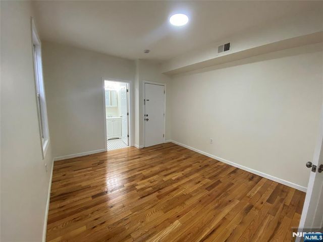 101 Hedden Terrace 2, Newark, NJ 07108