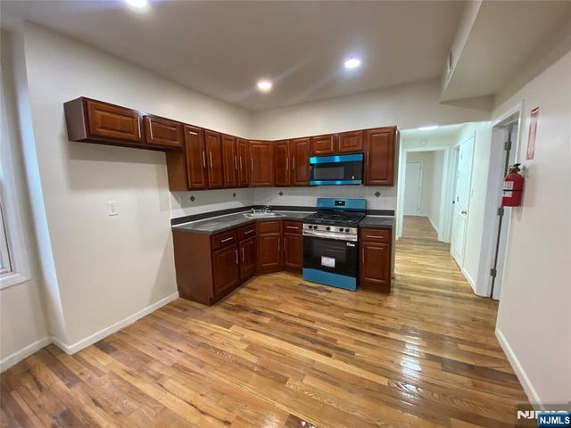 101 Hedden Terrace 2, Newark, NJ 07108