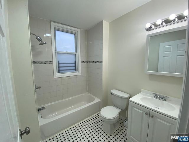 101 Hedden Terrace 2, Newark, NJ 07108