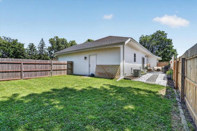 2232 Rutledge Avenue, Janesville, WI 53545