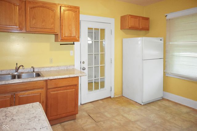 909 W Roache Street, Indianapolis, IN 46208