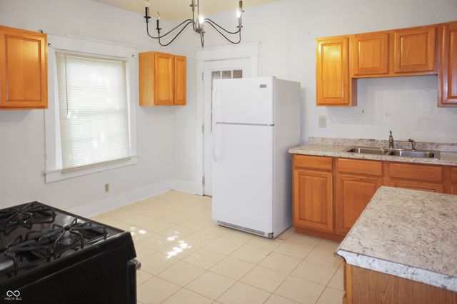 909 W Roache Street, Indianapolis, IN 46208
