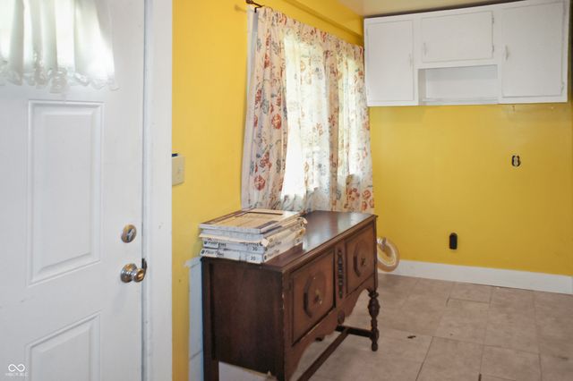 909 W Roache Street, Indianapolis, IN 46208