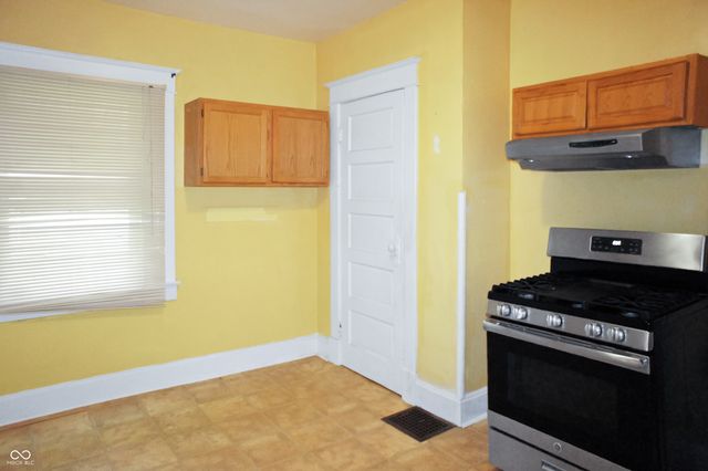 909 W Roache Street, Indianapolis, IN 46208