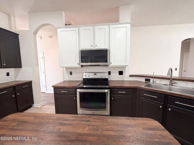 45168 INGLEHAM Circle, Callahan, FL 32011
