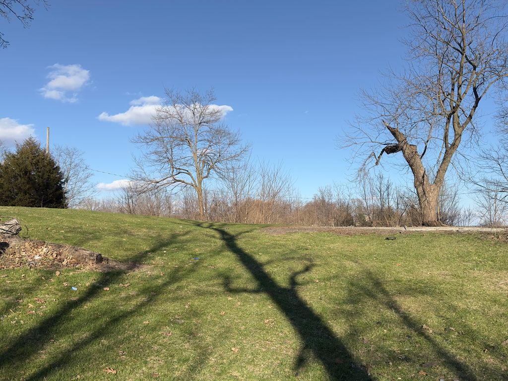 Image 2 of property listing at L0T Plain Street, Peru, IL 61354