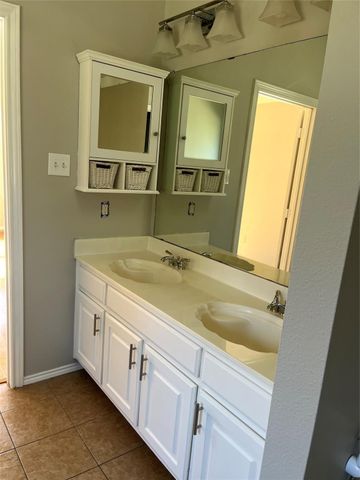 5721 Bandera Drive, The Colony, TX 75056