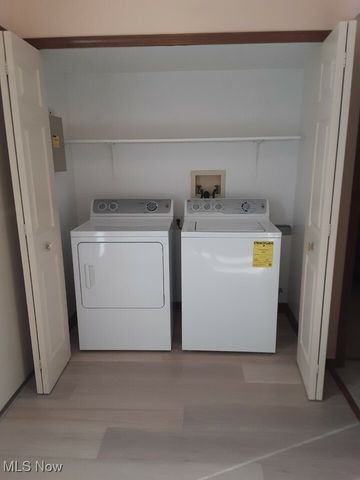 15504 Roxboro Drive, Middleburg Heights, OH 44130