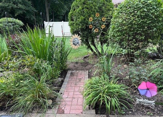 15504 Roxboro Drive, Middleburg Heights, OH 44130